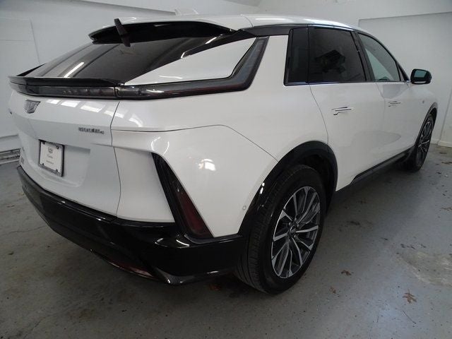 2024 Cadillac LYRIQ Sport