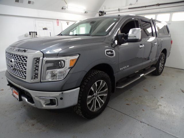 2017 Nissan Titan SL