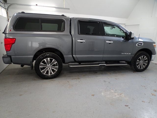 2017 Nissan Titan SL
