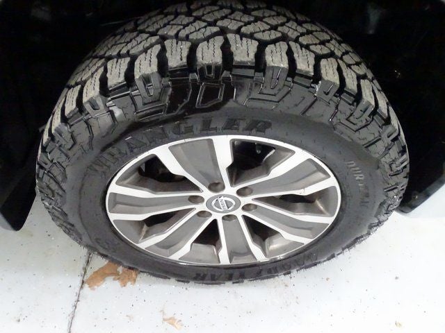 2017 Nissan Titan SL