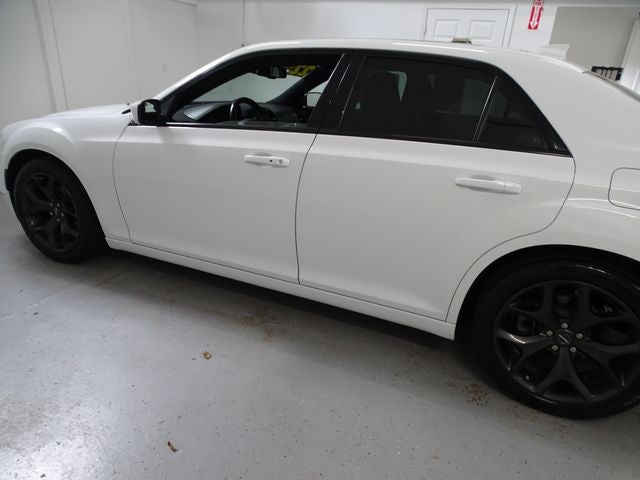 2022 Chrysler 300 S