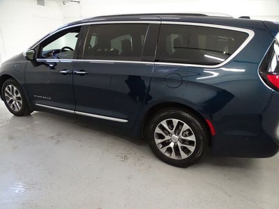 2023 Chrysler Pacifica Hybrid Pinnacle