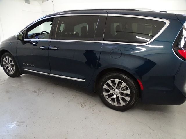 2023 Chrysler Pacifica Hybrid Pinnacle