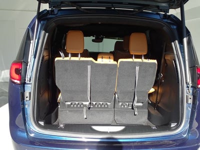 2023 Chrysler Pacifica Hybrid Pinnacle