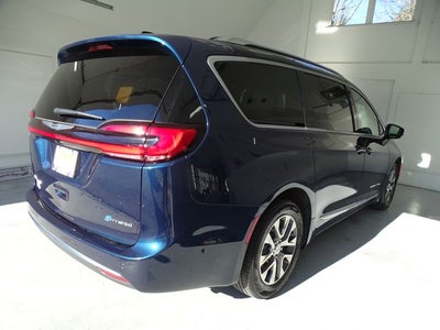 2023 Chrysler Pacifica Hybrid Pinnacle