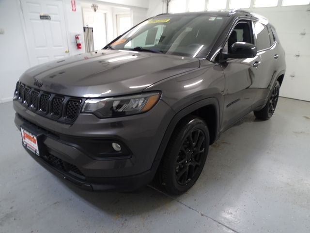 2023 Jeep Compass Altitude
