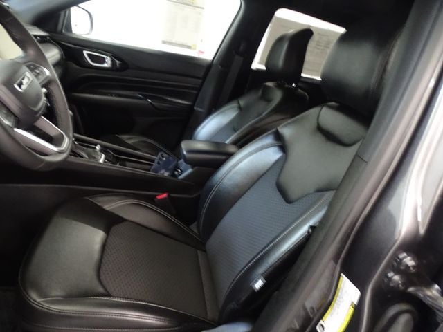 2023 Jeep Compass Altitude