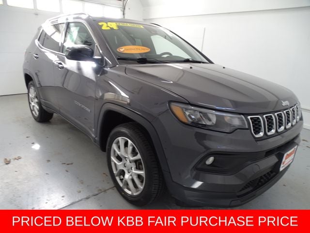 2024 Jeep Compass Latitude Lux