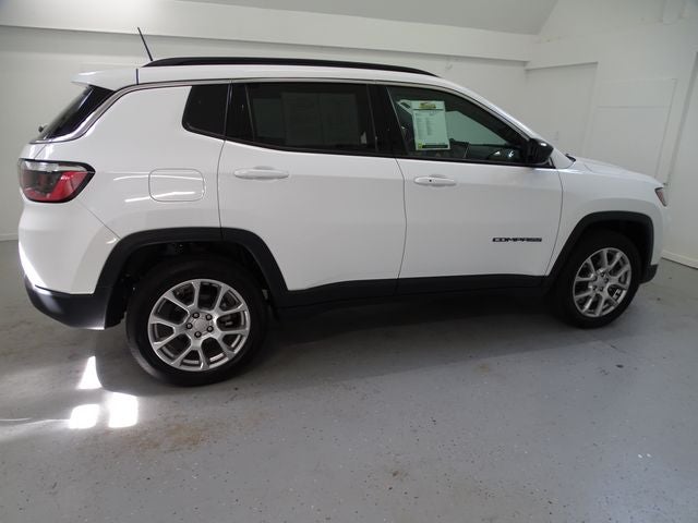2023 Jeep Compass Latitude Lux