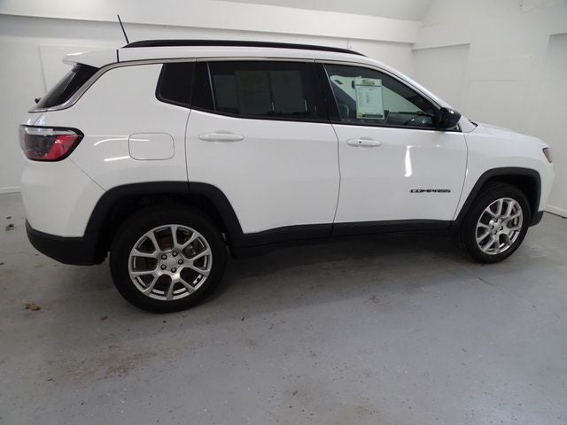2023 Jeep Compass Latitude Lux