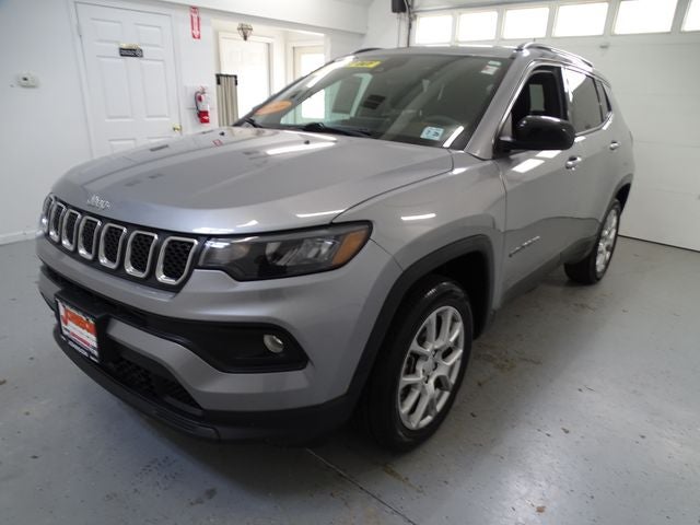 2023 Jeep Compass Latitude Lux
