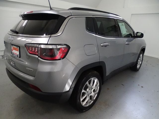 2023 Jeep Compass Latitude Lux