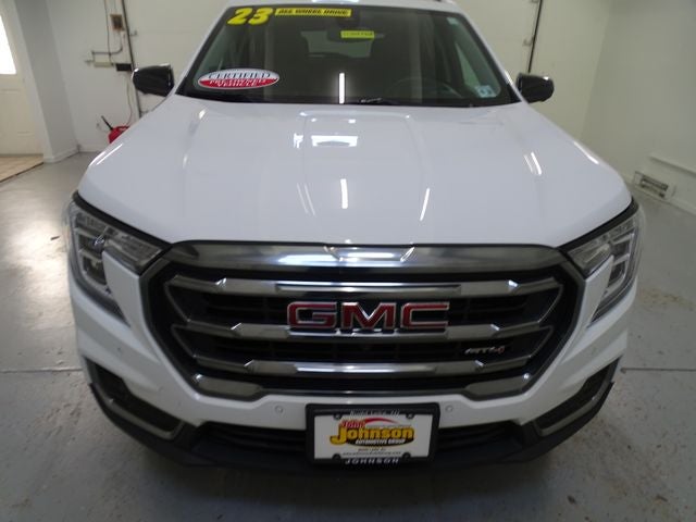 2023 GMC Terrain AT4
