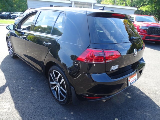 2017 Volkswagen Golf Wolfsburg