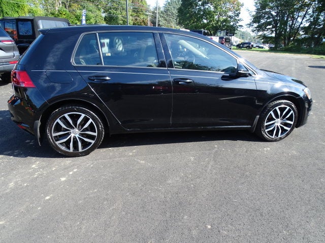 2017 Volkswagen Golf Wolfsburg
