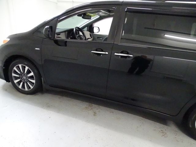 2020 Toyota Sienna XLE Premium 7 Passenger