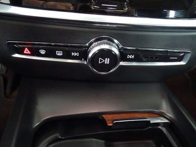 2024 Volvo S60 B5 Plus Dark Theme