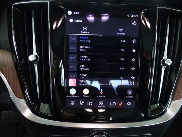 2024 Volvo S60 B5 Plus Dark Theme