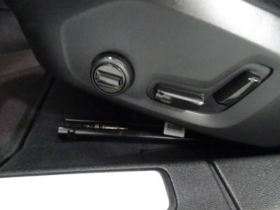 2024 Volvo S60 B5 Plus Dark Theme