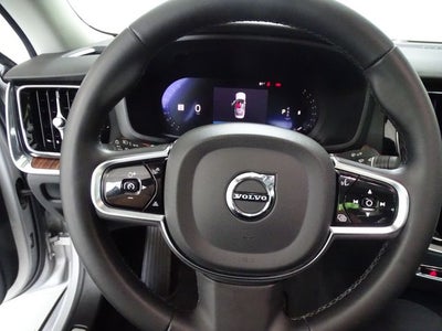 2024 Volvo S60 B5 Plus Dark Theme