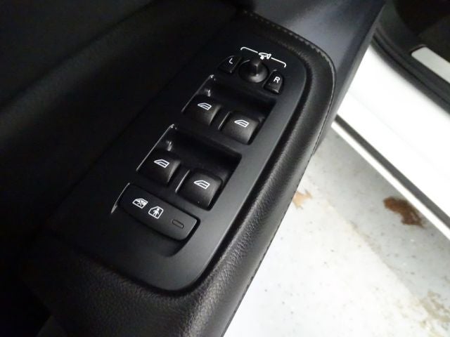 2022 Volvo S60 B5 Momentum