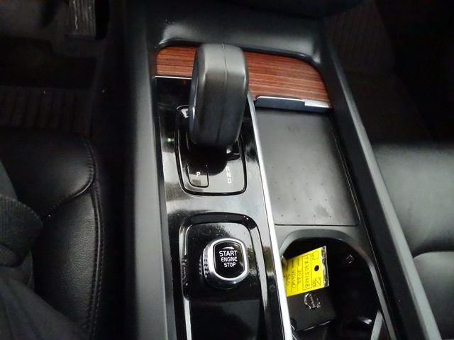 2022 Volvo S60 B5 Momentum