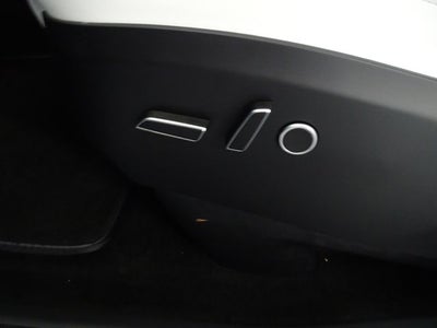 2022 Tesla Model X Base