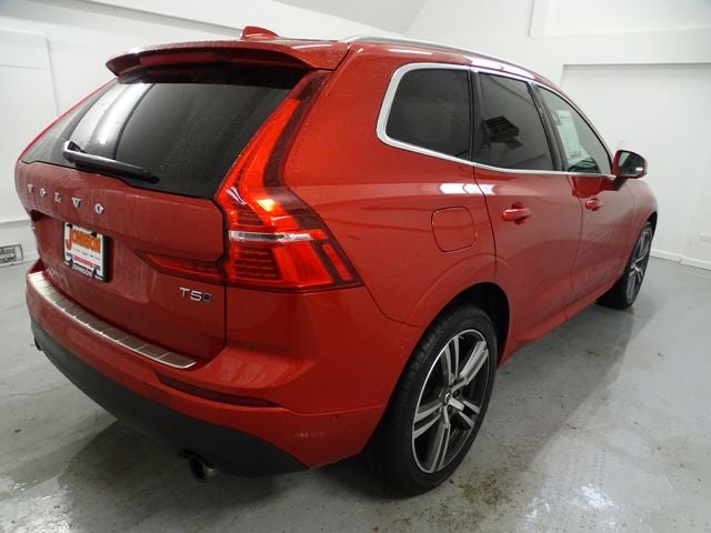 2018 Volvo XC60 T5 Momentum