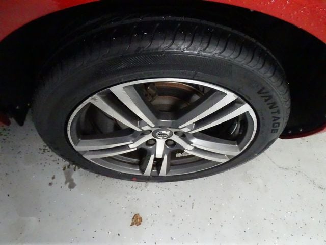 2018 Volvo XC60 T5 Momentum