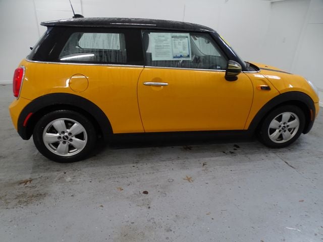 2017 MINI Cooper Base