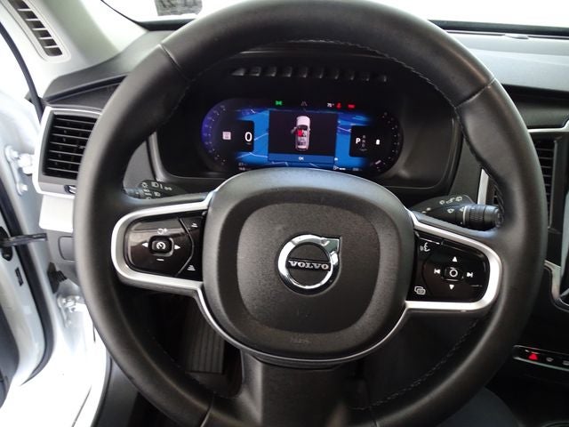 2023 Volvo XC90 B5 Core
